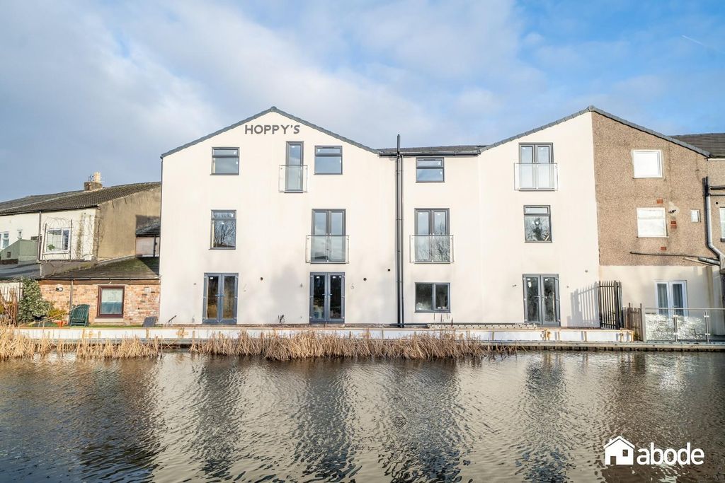 Property photo 1 of 11 A.Jpg