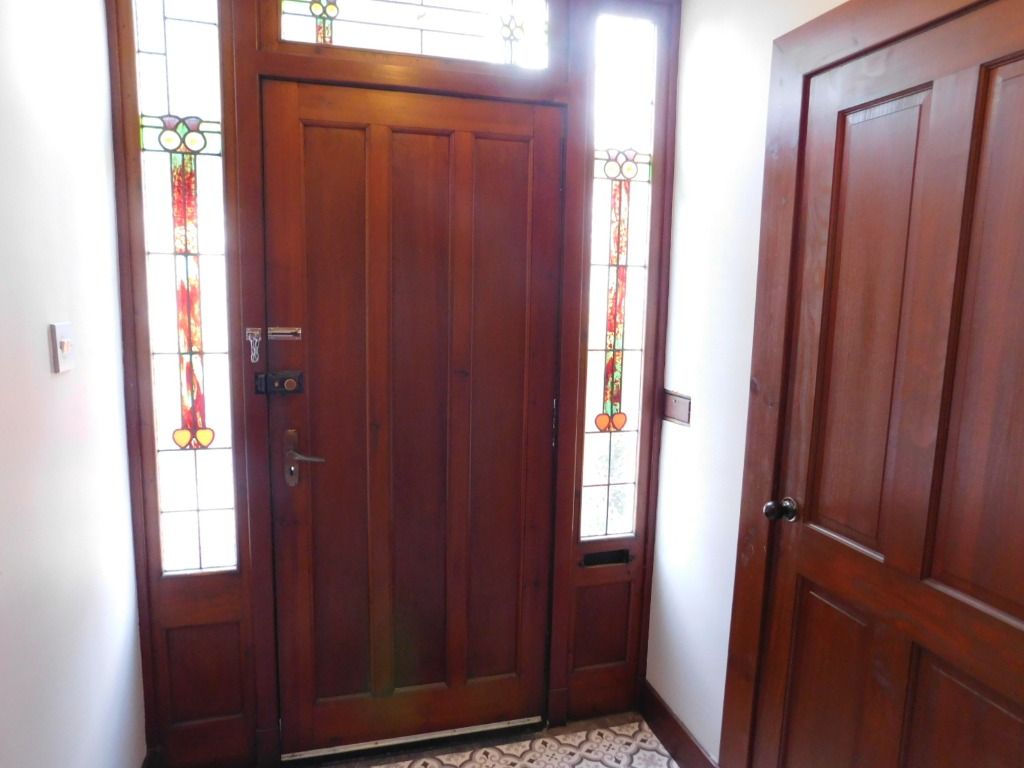 Property photo 2 of 23