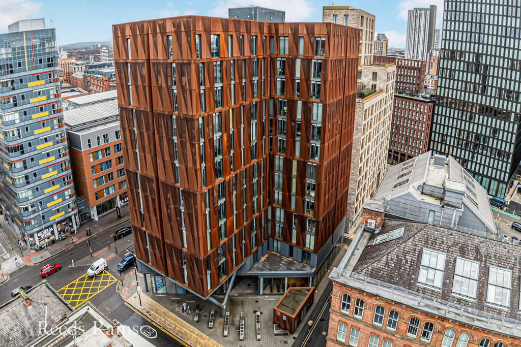 Property photo 1 of 25 Drone