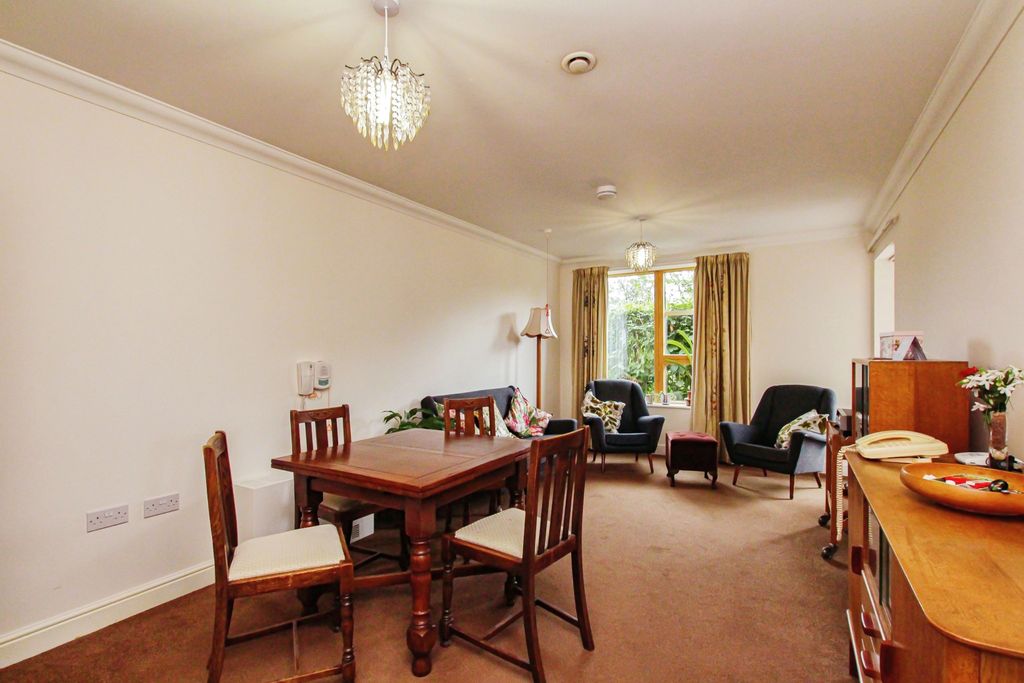 Property photo 2 of 17 Photography