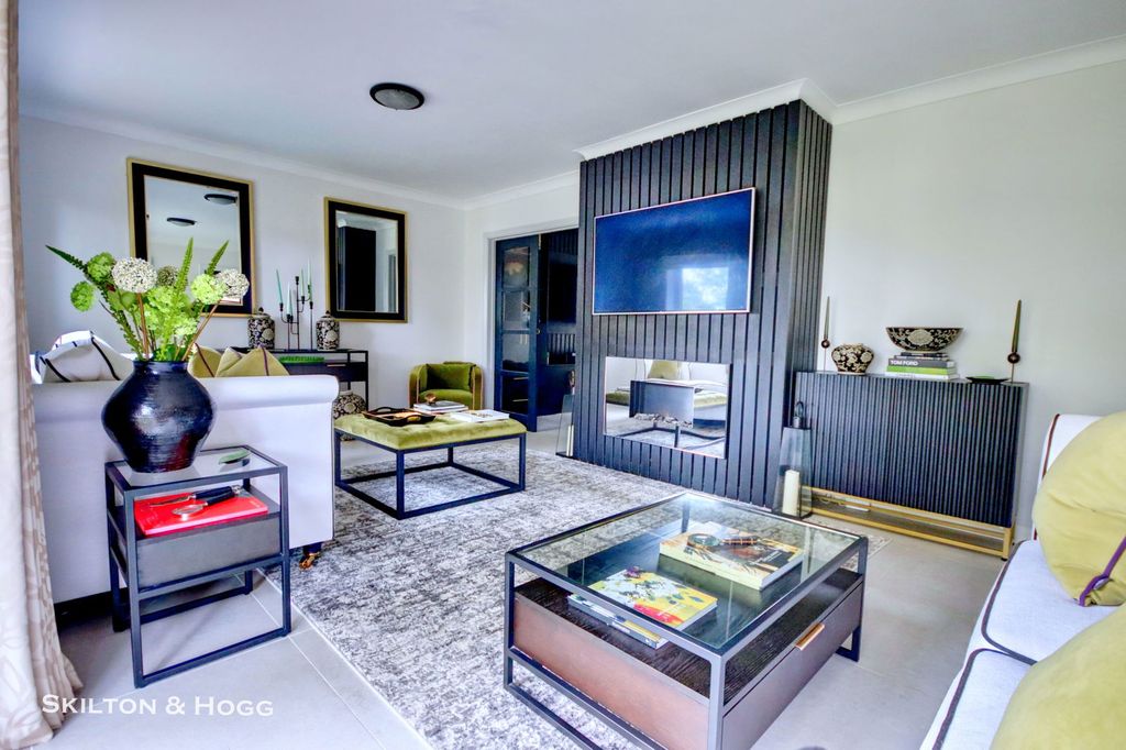 Property photo 3 of 24