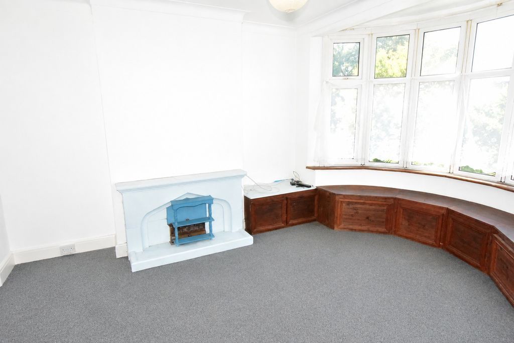 Property photo 2 of 14 Photo 1