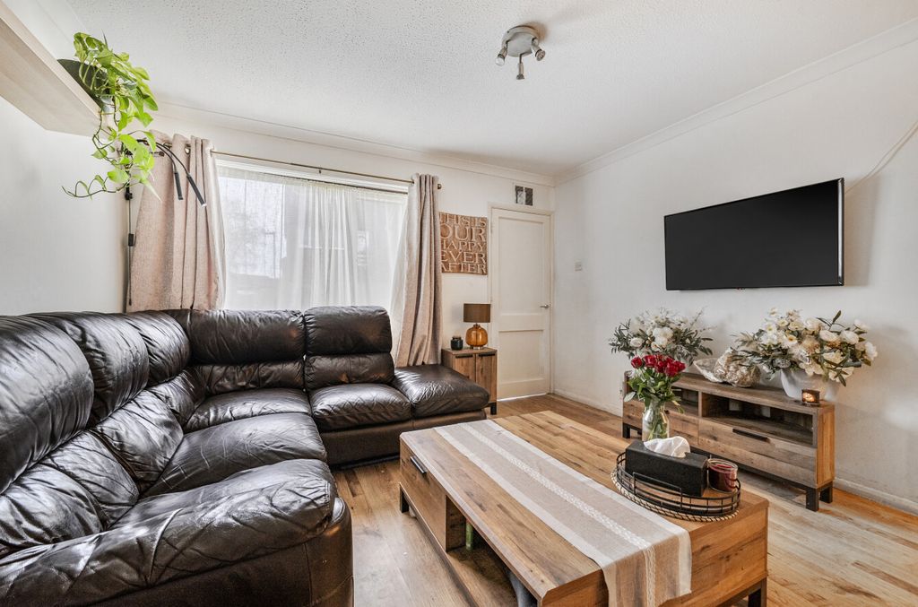 Property photo 3 of 15 1434104-2-69cd41E...