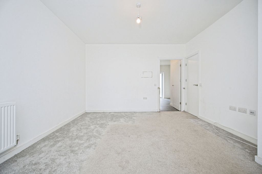 Property photo 3 of 16 Reception Room