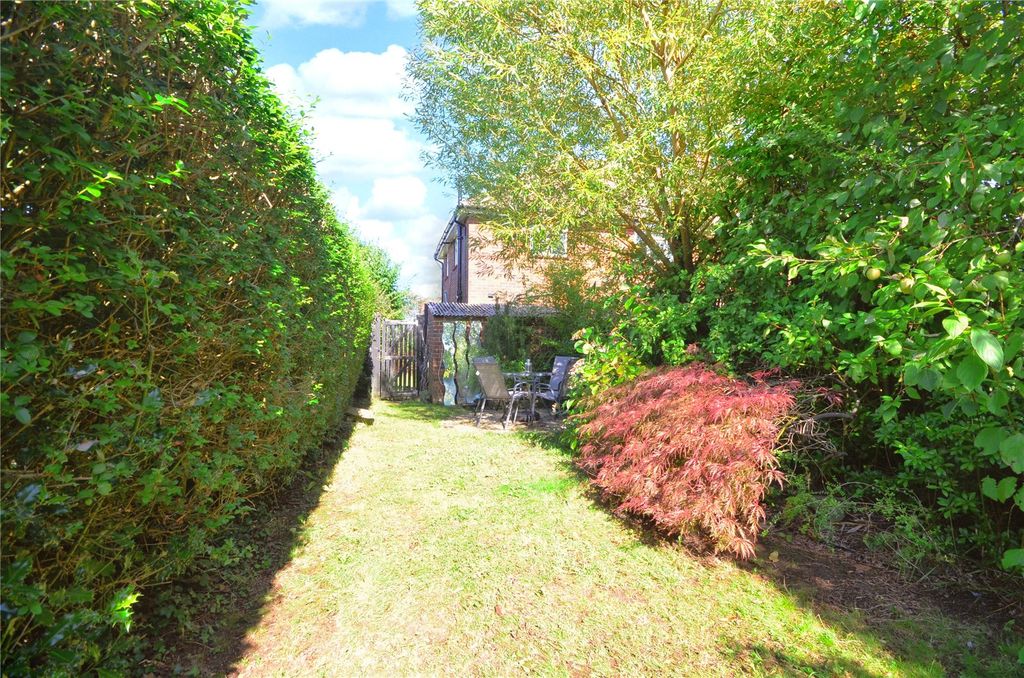 Property photo 1 of 17 Garden