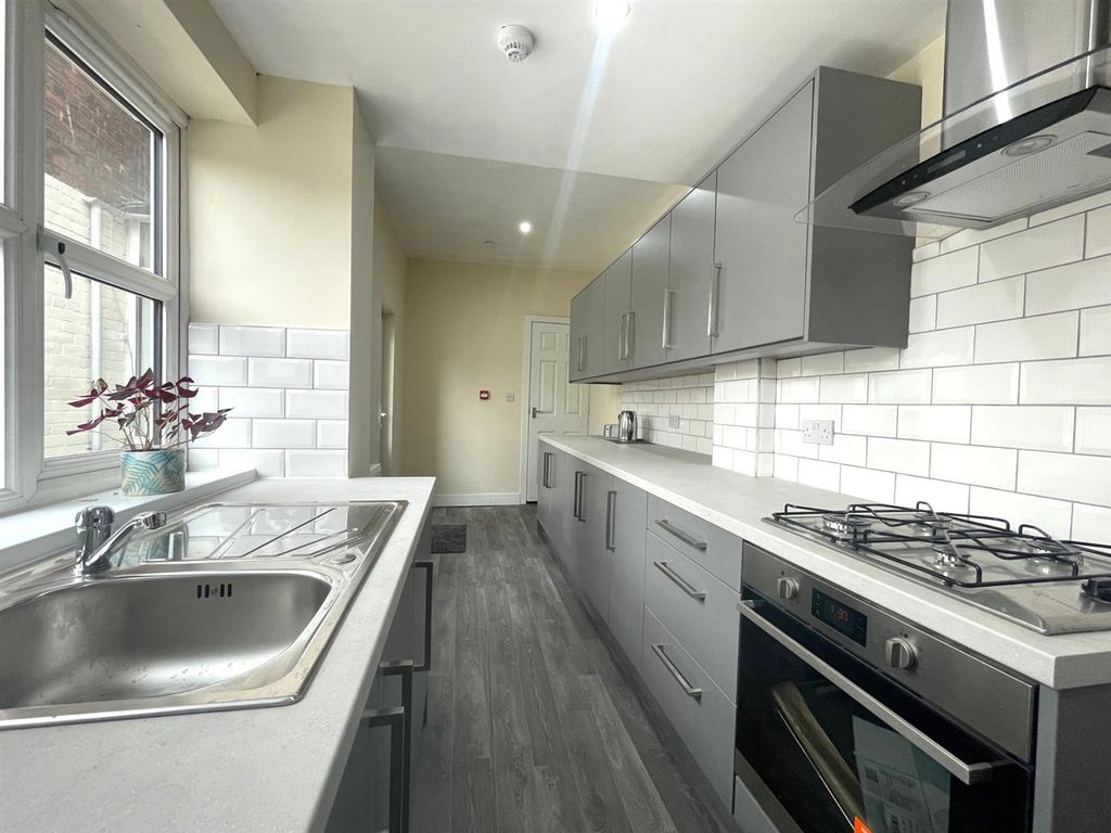 Property photo 2 of 18 E3.Jpg