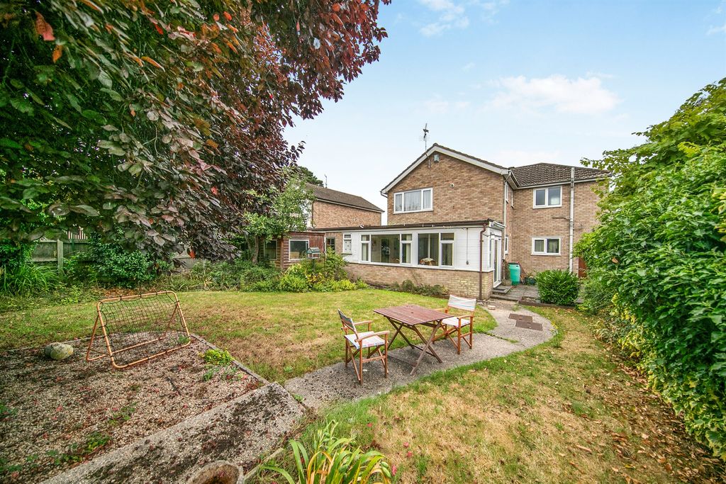 Property photo 2 of 24