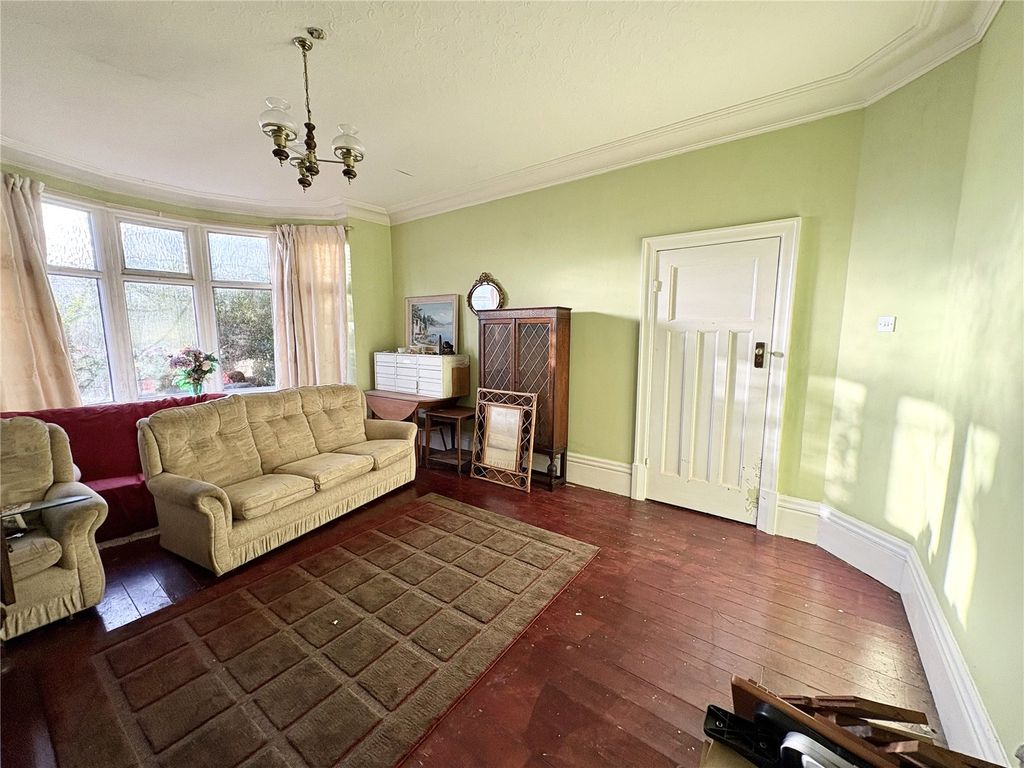 Property photo 3 of 15 Picture No. 01