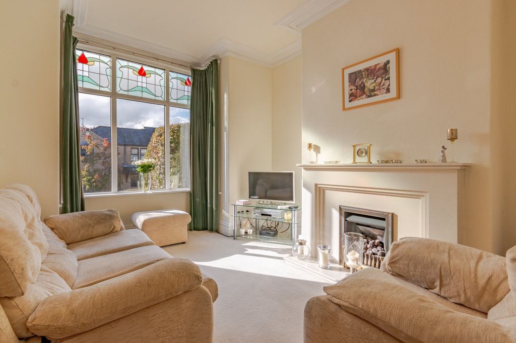 Property photo 2 of 17 Picture No. 05