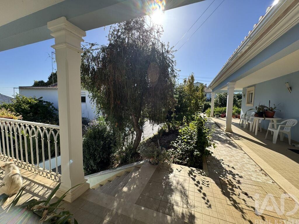 Property photo 3 of 40
