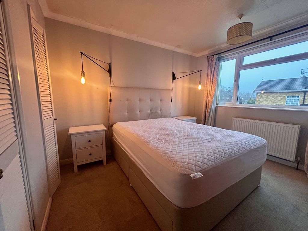 Property photo 3 of 12 9