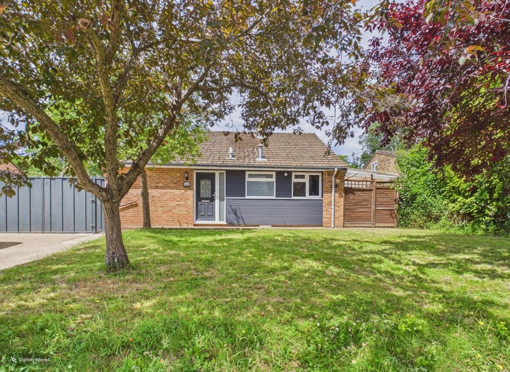Property photo 1 of 17 Cam02119G0-Pr0617-Still020-001