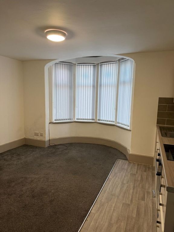 Property photo 1 of 3