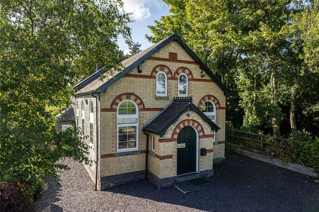 Property photo 1 of 27 Picture No. 46