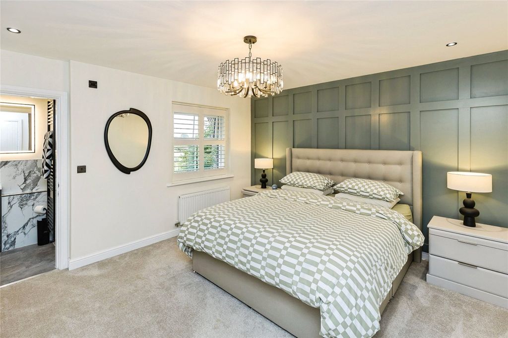 Property photo 3 of 26 Master Suite