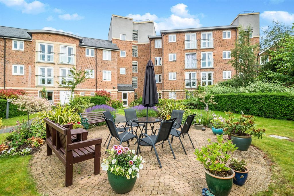 Property photo 1 of 22 61296Cb0-82B6-4874-82B9-39931F7Caeee.Jpg
