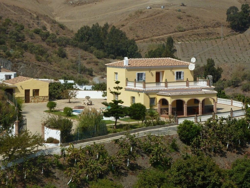 Property photo 1 of 10