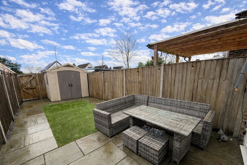 Property photo 3 of 15