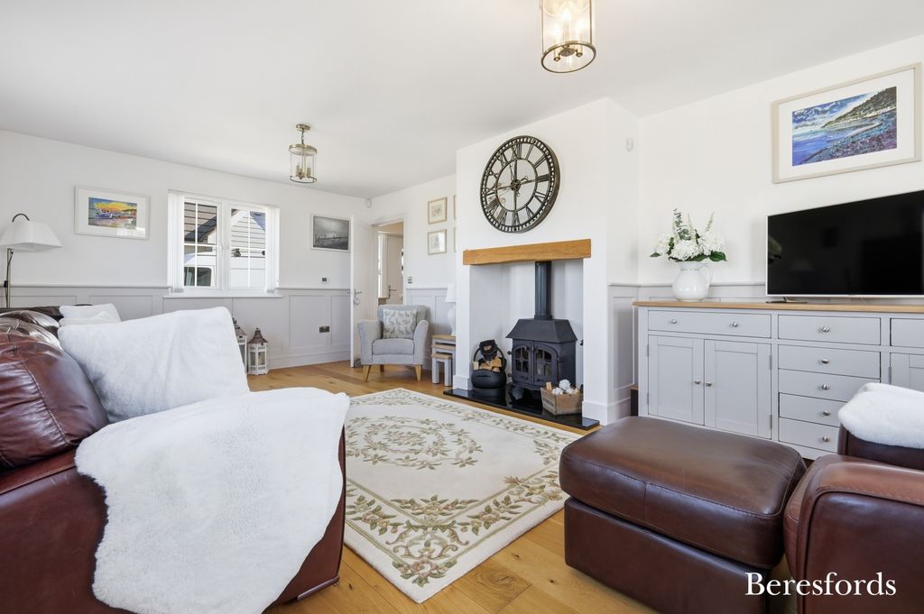 Property photo 3 of 25 Picture 3