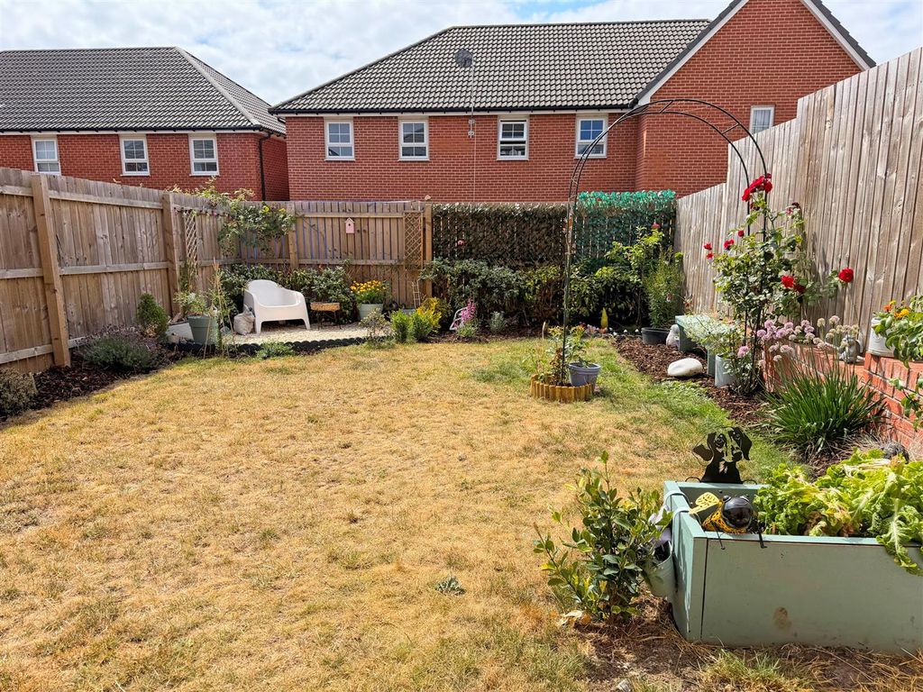 Property photo 3 of 20