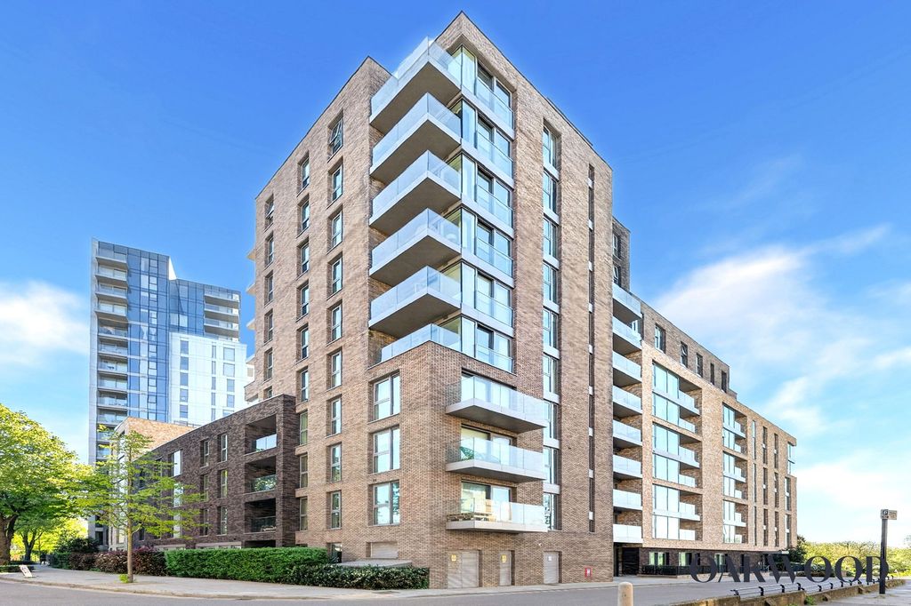 Property photo 1 of 24