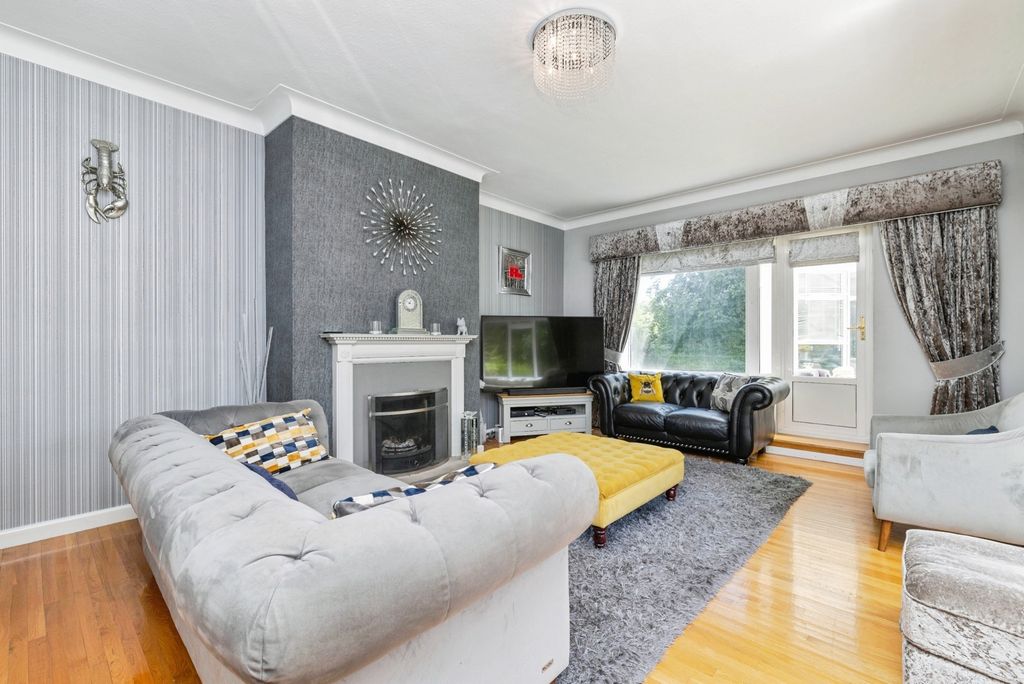 4 bed detached house for saleYarm Road, Eaglescliffe, Stockton-On-Tees TS16 photo 5