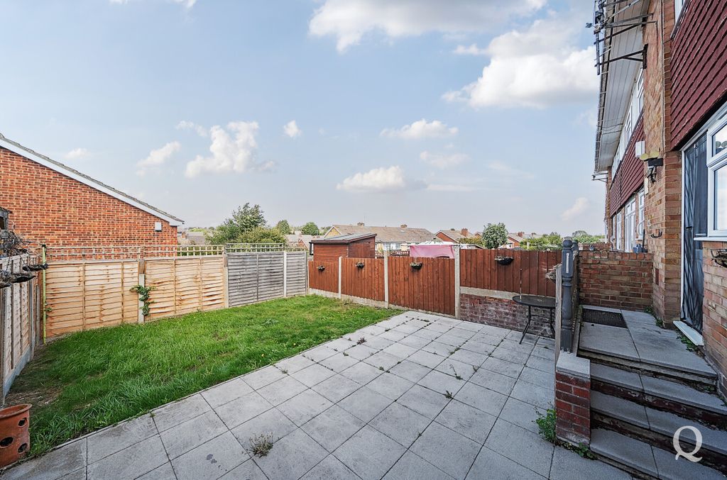 Property photo 2 of 21 66Bcccf3-B7A1-433...