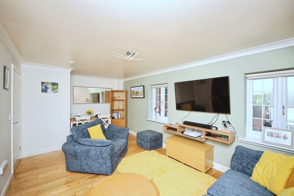 Property photo 3 of 19 Image 3