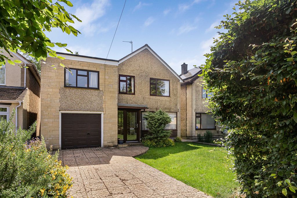 Property photo 1 of 30