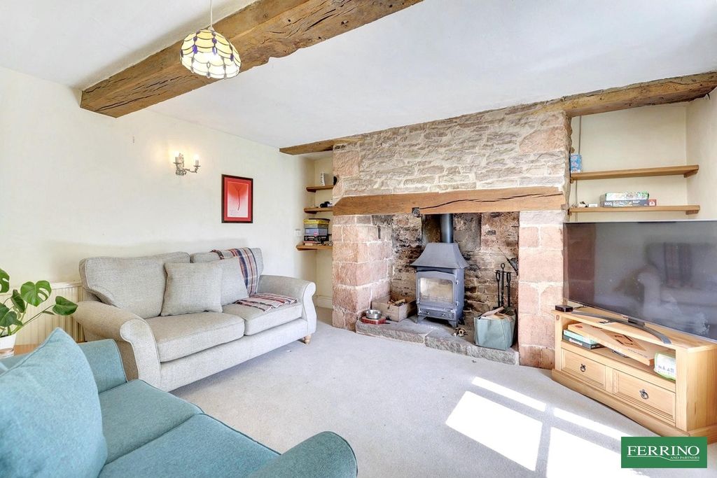 Property photo 2 of 35 Snug