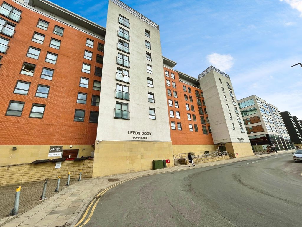 Property photo 3 of 8