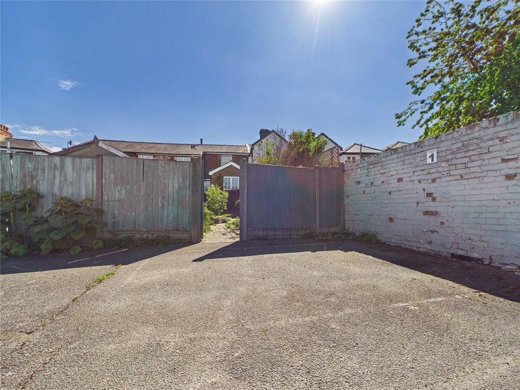Property photo 2 of 12 Picture No. 02
