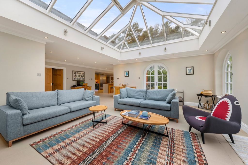 Property photo 3 of 24 Picture No. 13