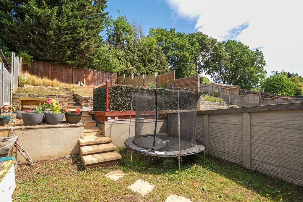 Property photo 3 of 19 Garden