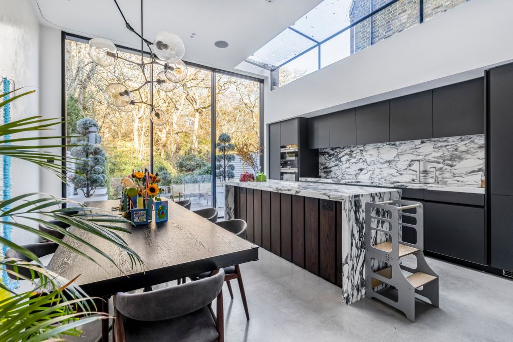 Property photo 2 of 25 Picture No. 59