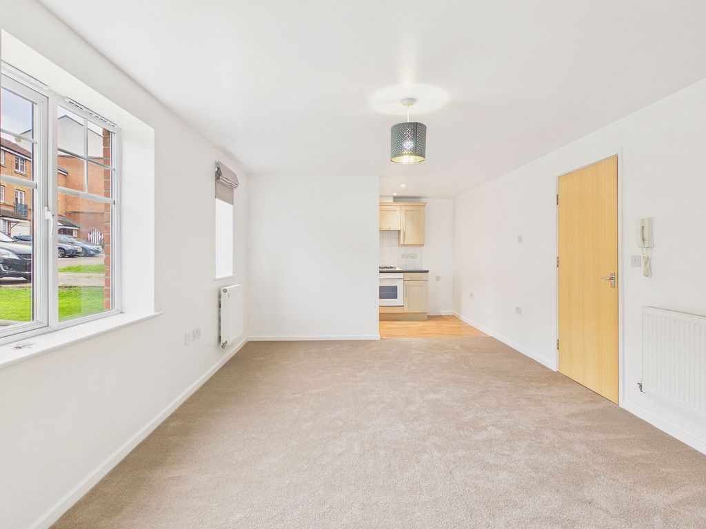 Property photo 2 of 7 Lounge