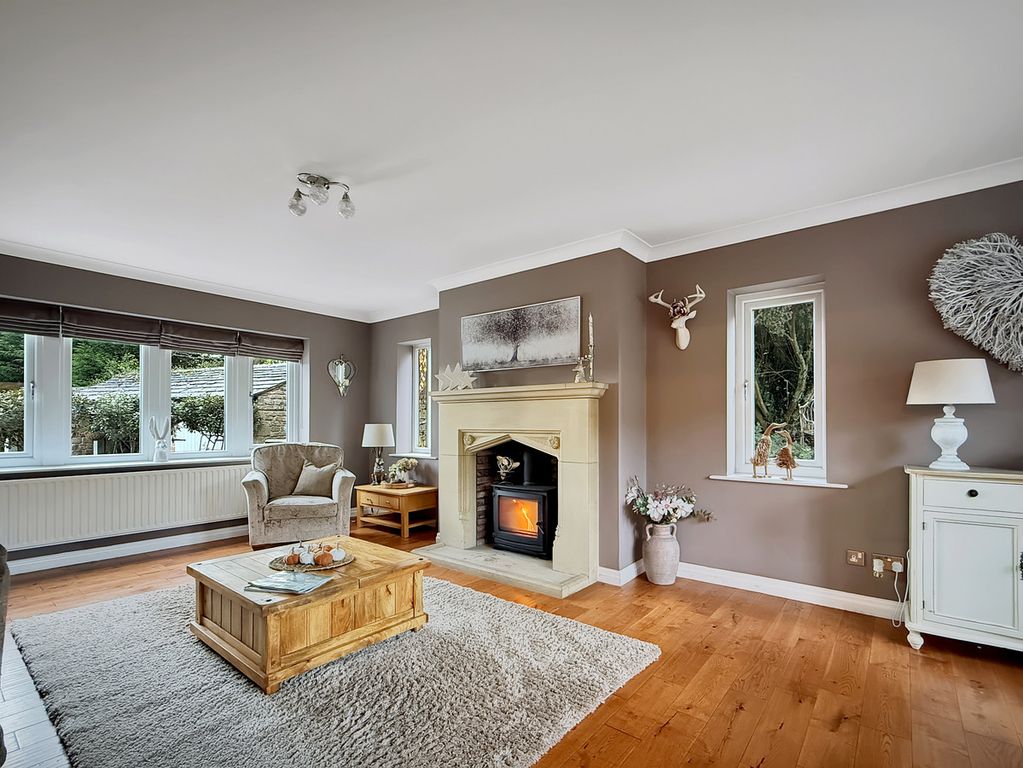 Property photo 2 of 32