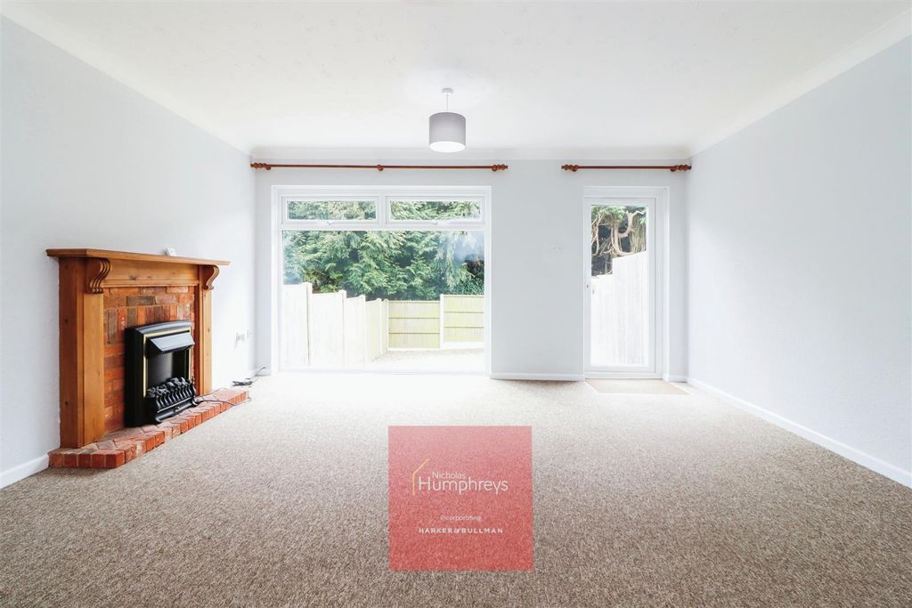 Property photo 3 of 17 2E3Fffef-Img_5943.Jpg