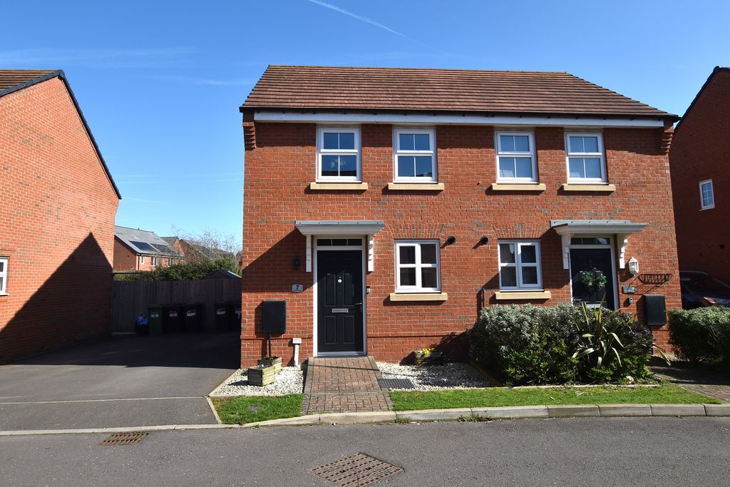 Property photo 1 of 22 Front Aspect 2