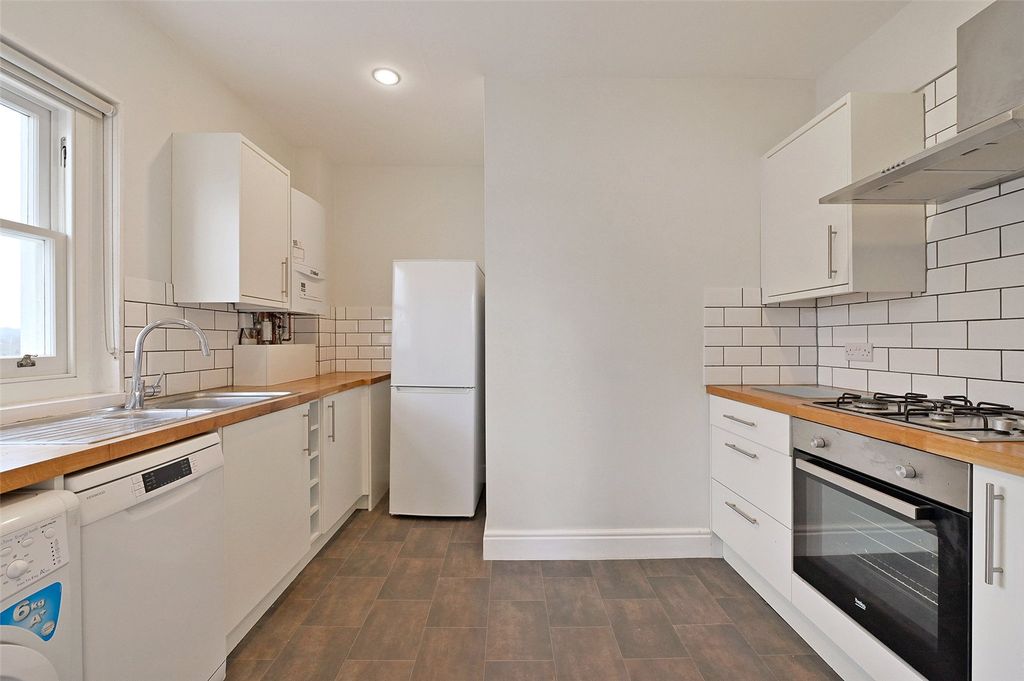 Property photo 2 of 9 Picture No. 06