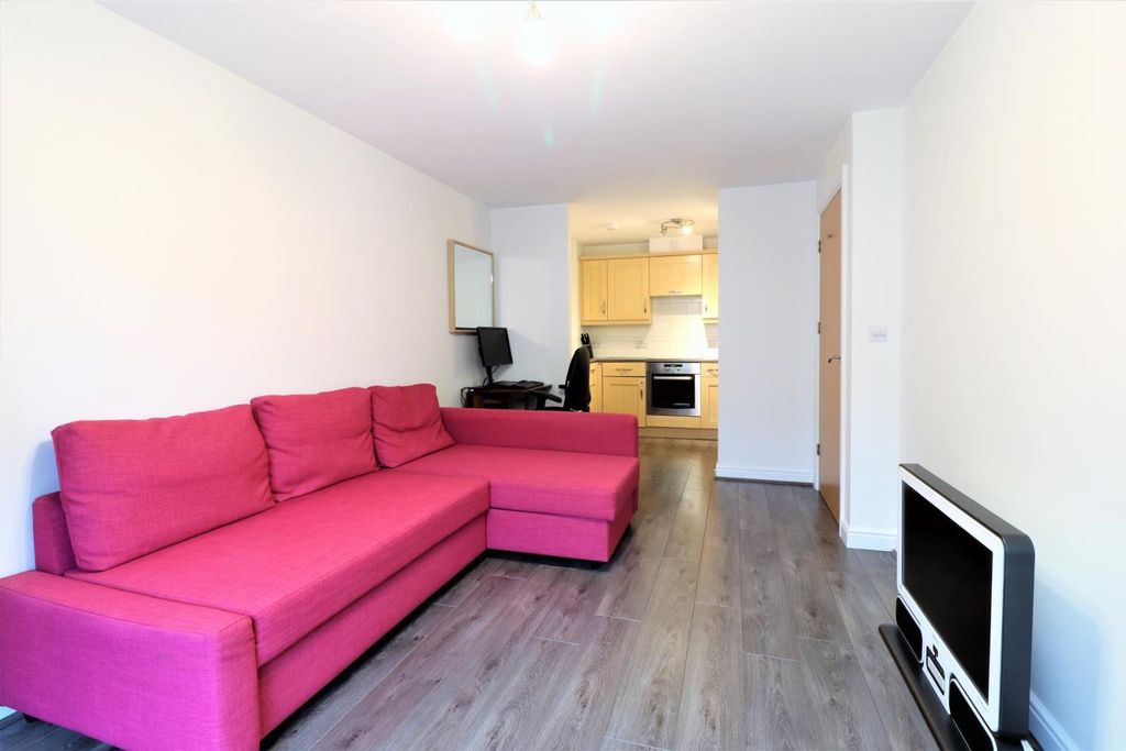 Property photo 2 of 10 Living Room