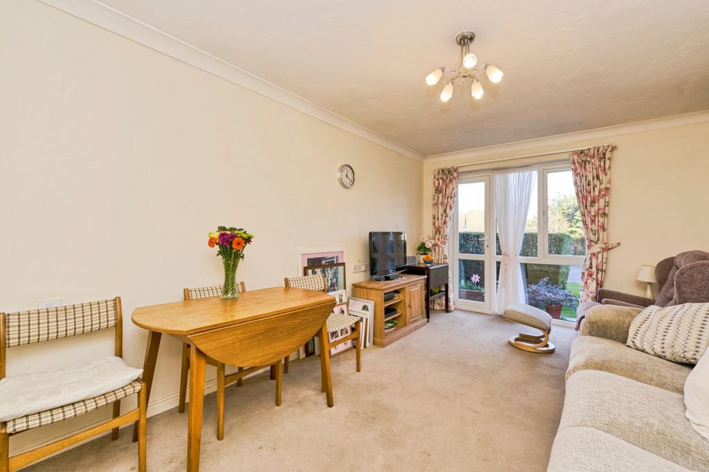 Property photo 2 of 19 Living / Dining Room