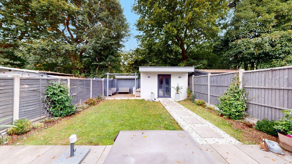 Property photo 3 of 20 4581034