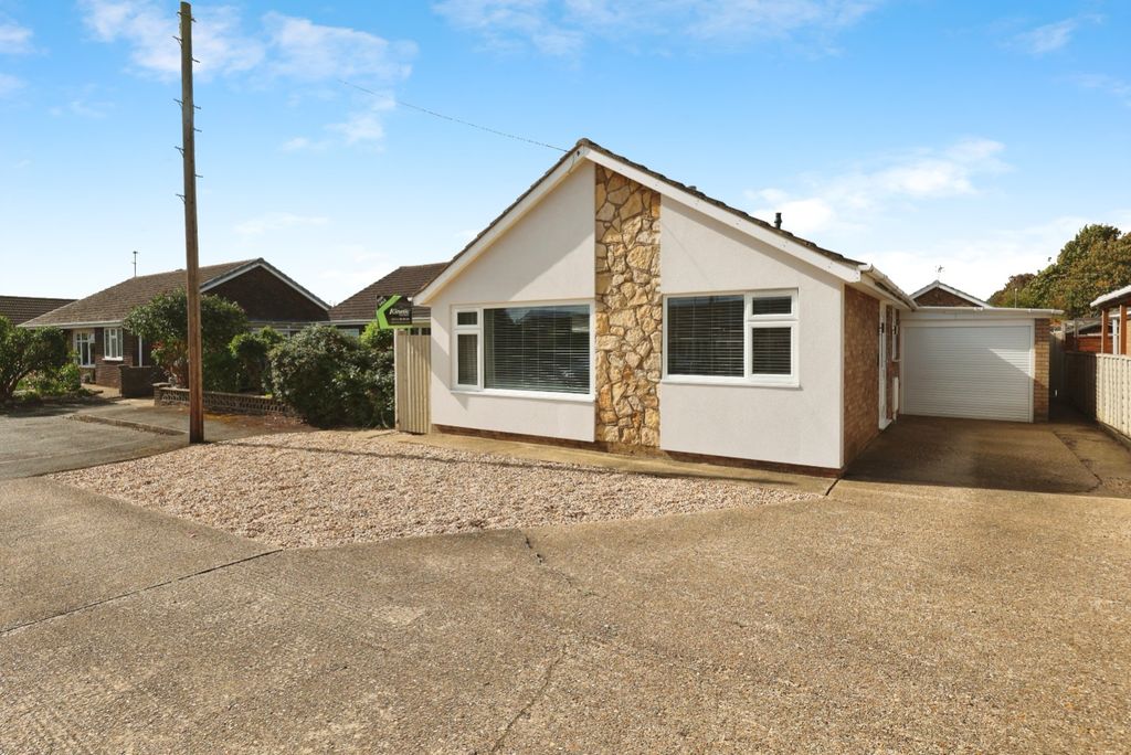 Property photo 1 of 17 4507311