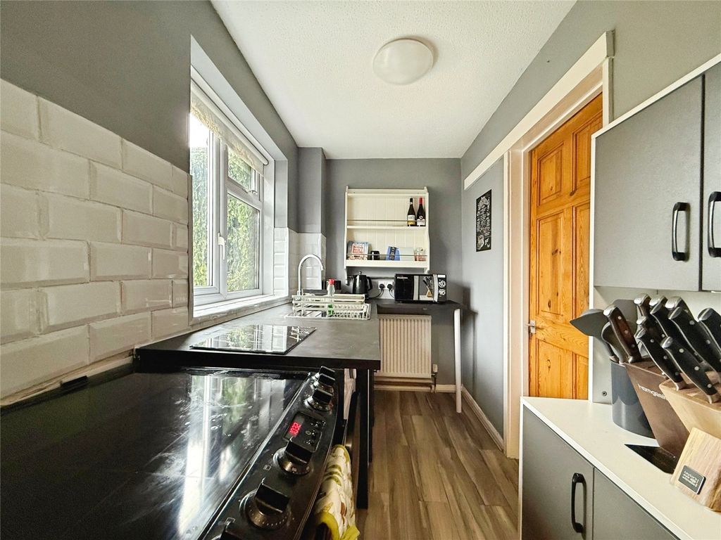 Property photo 2 of 7 Picture No. 14