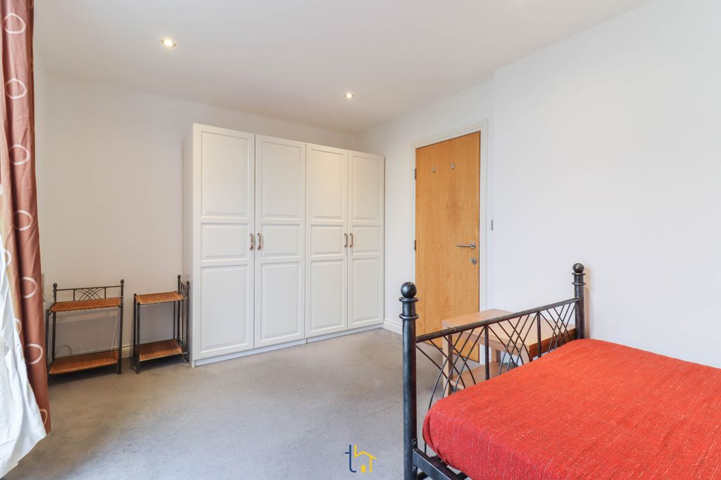 Property photo 3 of 7