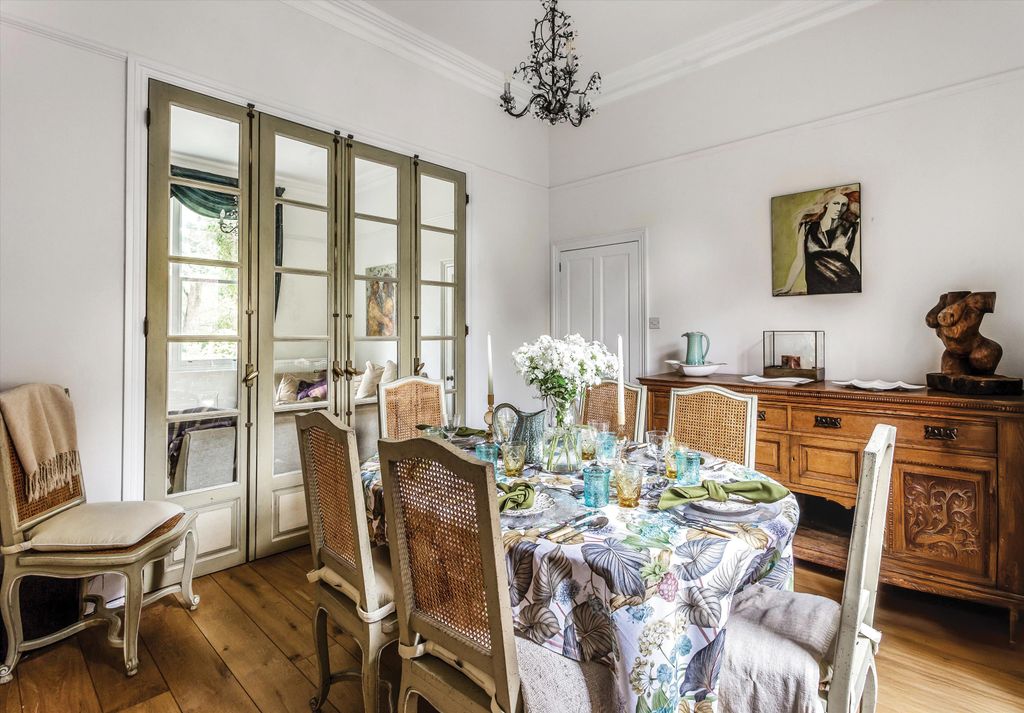 Property photo 3 of 23 Image