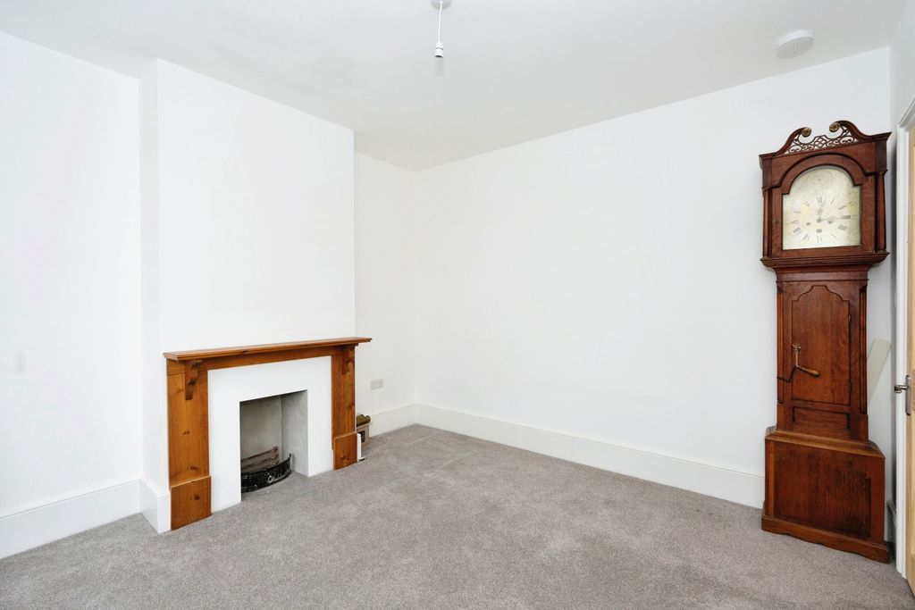 Property photo 2 of 17 Photography