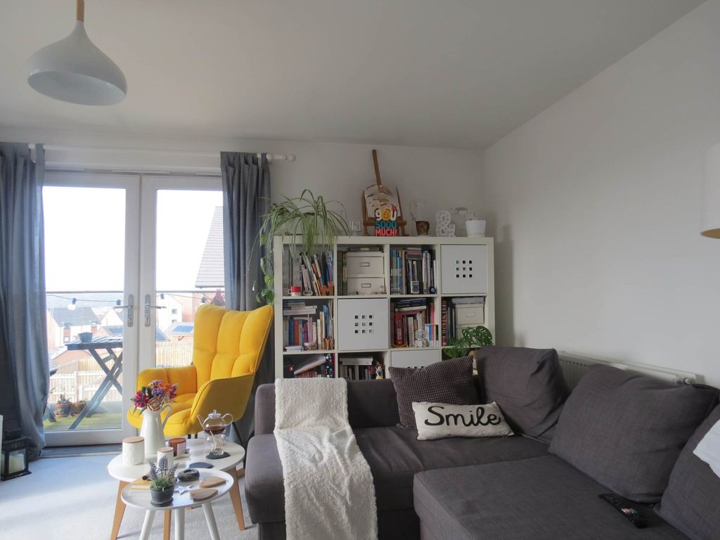 Property photo 2 of 10