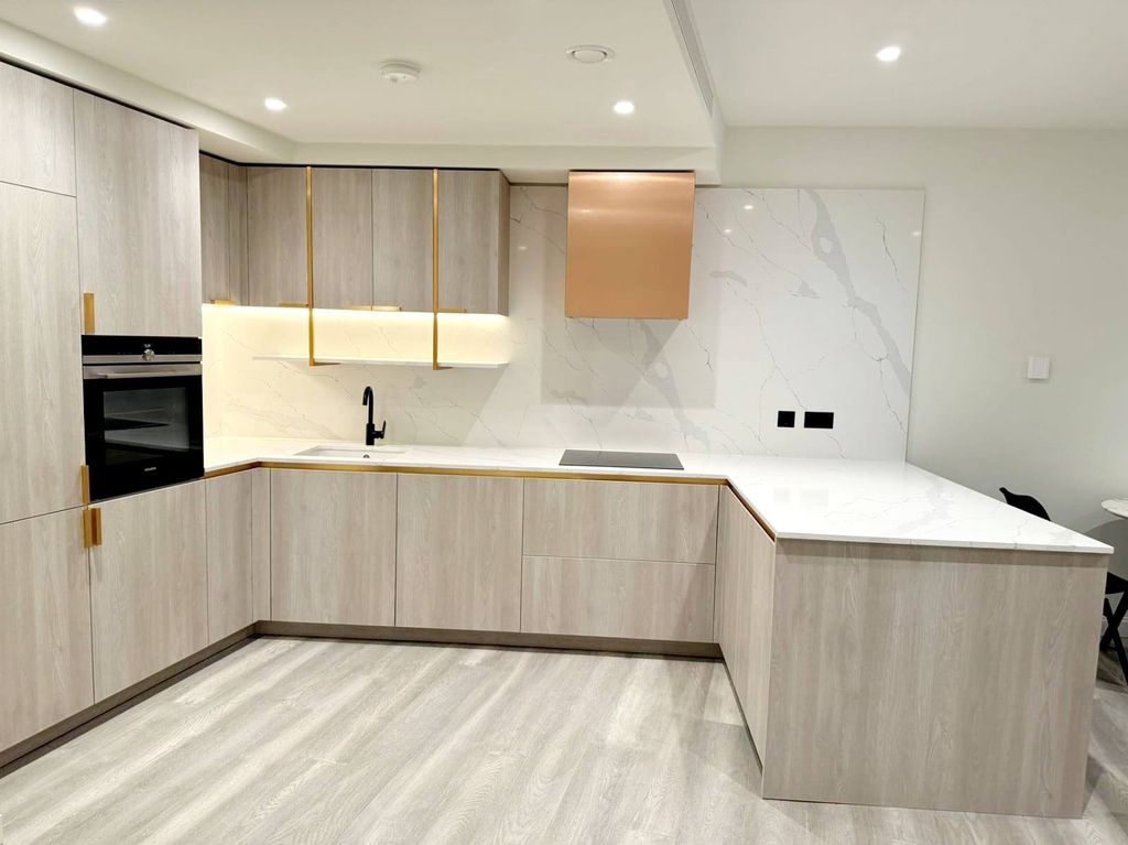 Property photo 3 of 7 Gallery